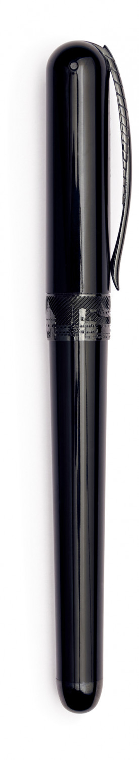 Avatar UR Black Glossy Fountain Pen